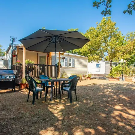 Salamandre 度假居 韦尔东的圣克鲁瓦